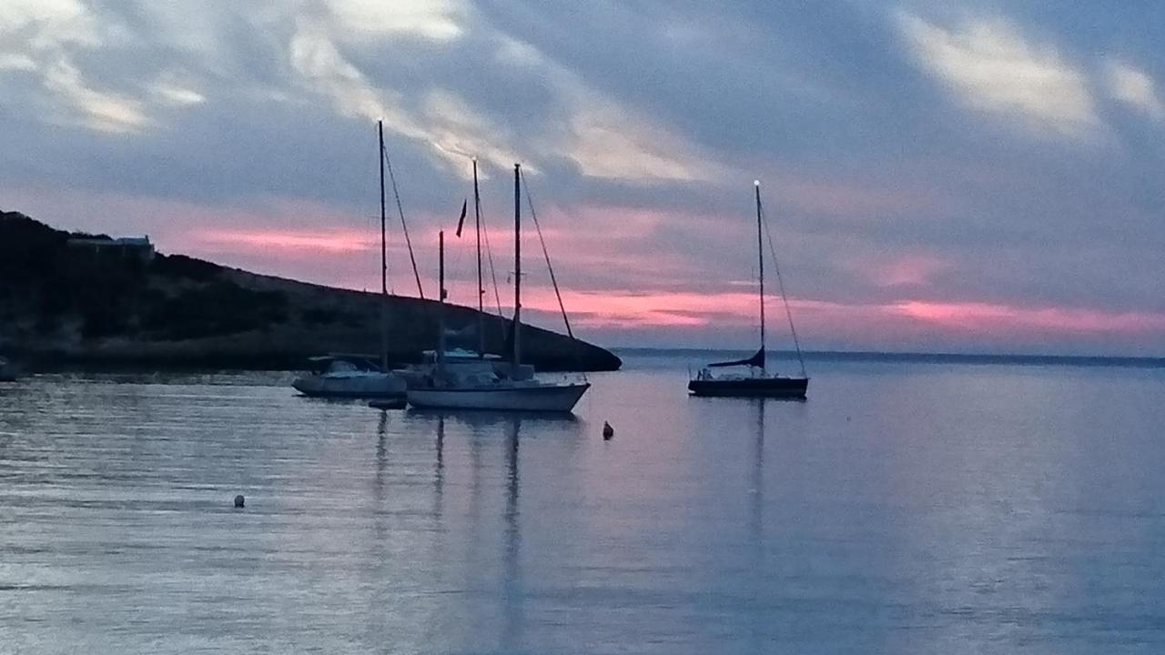 Es Grop Apartments Portinatx Kültér fotó